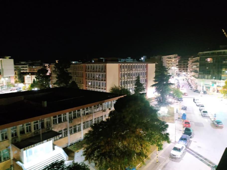 Parkview Central Apartment - Xanthi Esterno foto