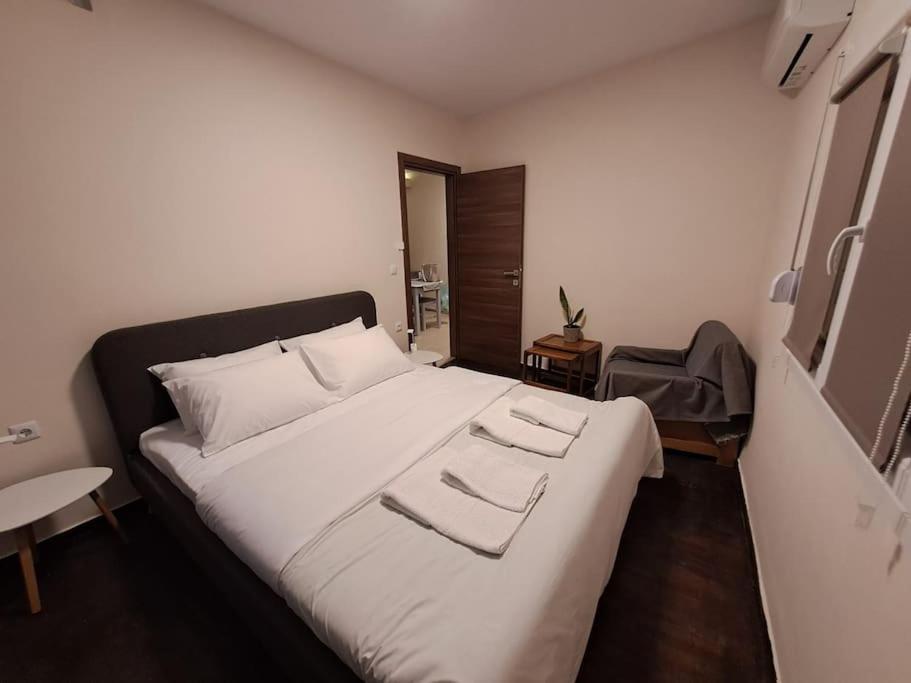 Parkview Central Apartment - Xanthi Esterno foto